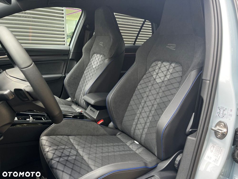 Volkswagen Golf 1.5 eTSI mHEV R-Line Plus DSG - 16