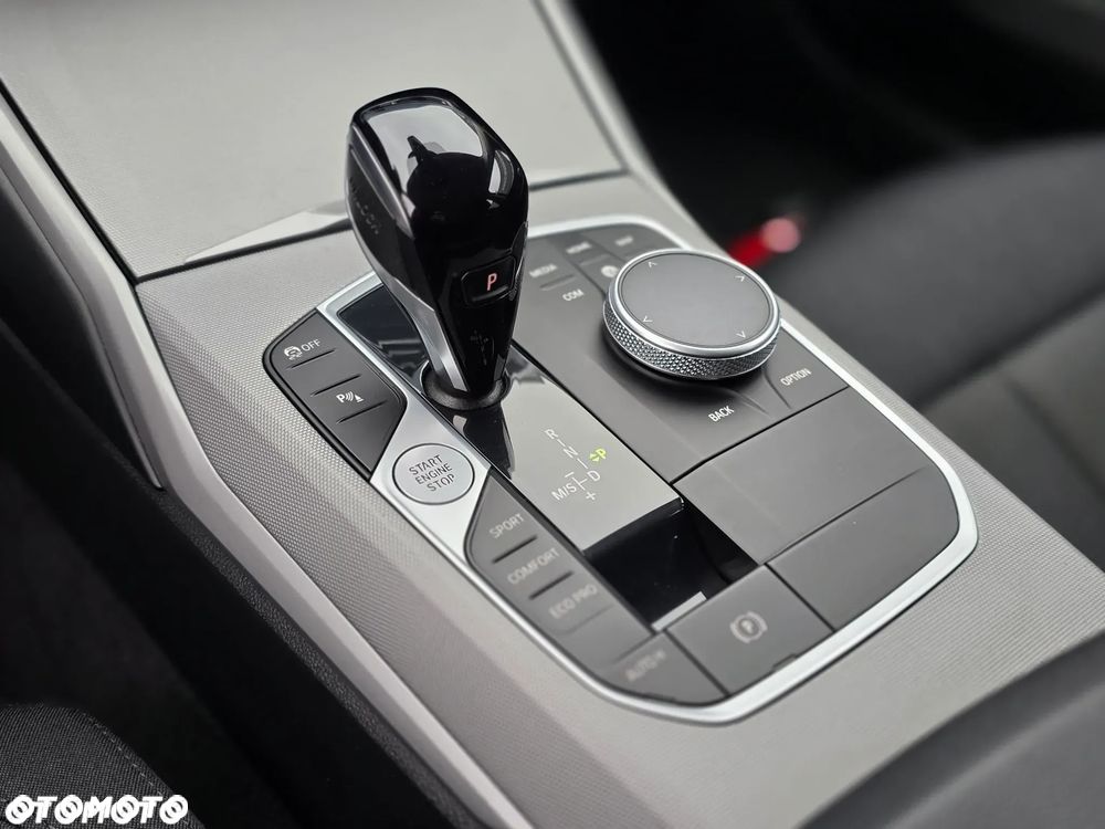 BMW Seria 3 - 21