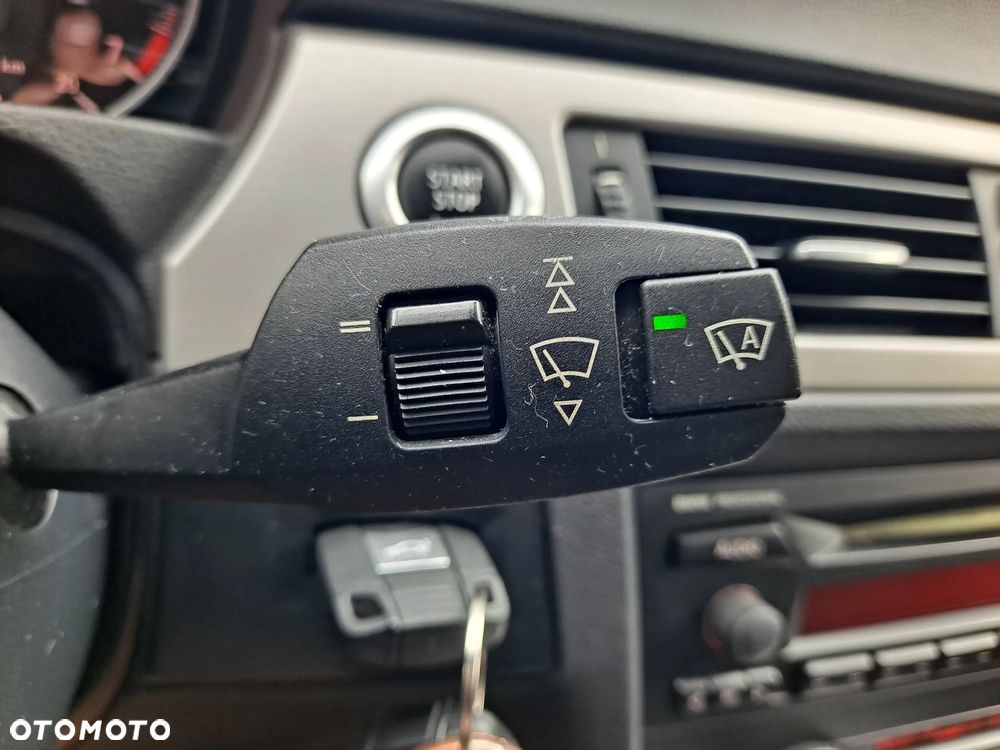 BMW Seria 3 320i - 21