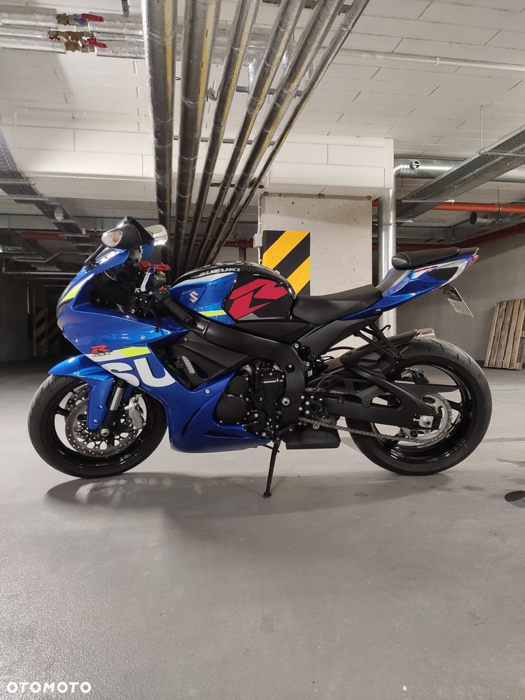 Suzuki GSX-R - 10