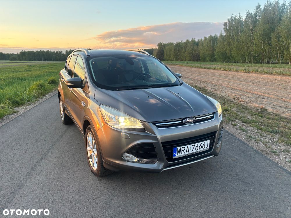 Ford Kuga 2.0 TDCi 4WD Titanium - 4