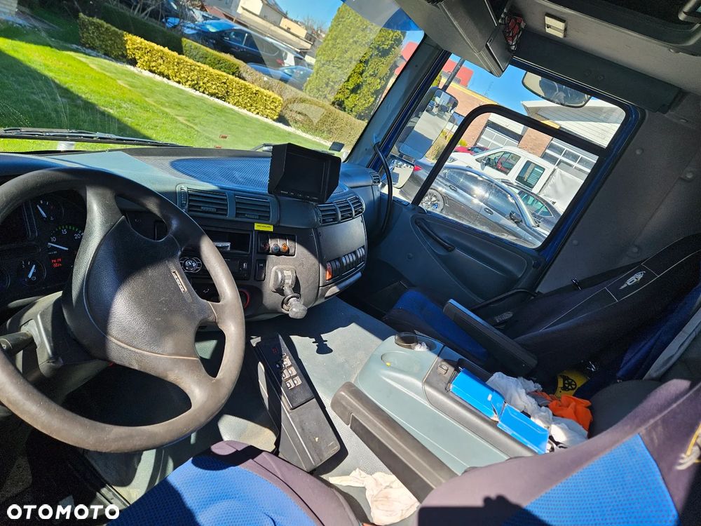 DAF cf - 9