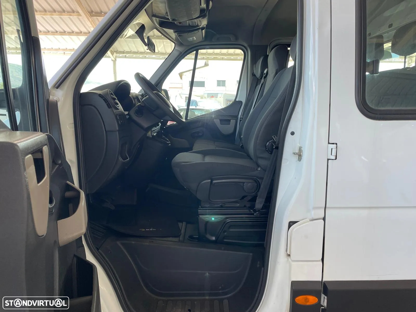 Renault Master 2.3 DCI 7LUG c/Báscula - 9