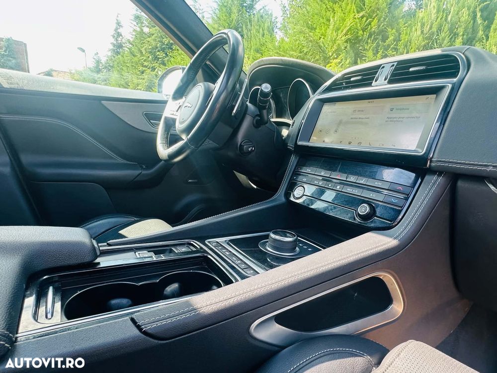Jaguar F-Pace 20d AWD Aut. R-Sport Ingenium Edition - 7