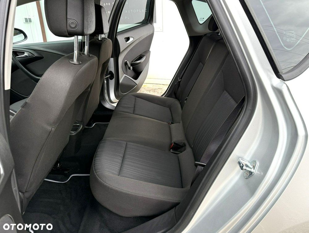 Opel Astra 1.4 Selection - 18