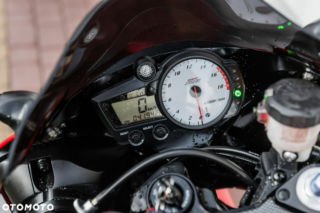 Yamaha R6 - 10