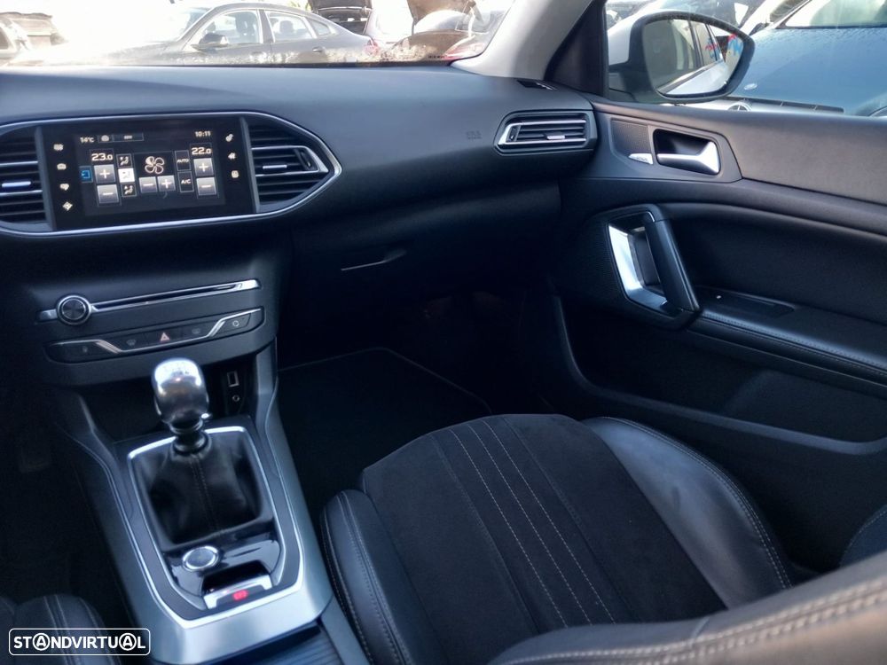 Peugeot 308 SW 2.0 HDi Active - 14
