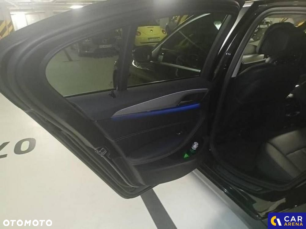 BMW Seria 5 530i xDrive - 36