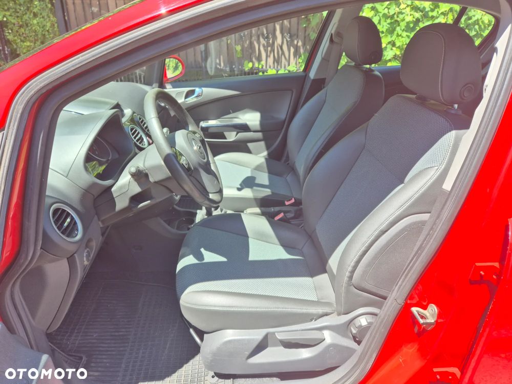 Opel Corsa 1.4 16V Innovation - 10