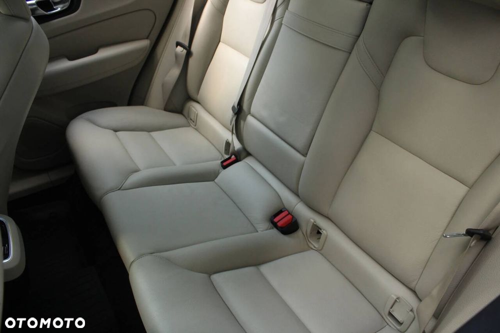 Volvo XC 60 - 19
