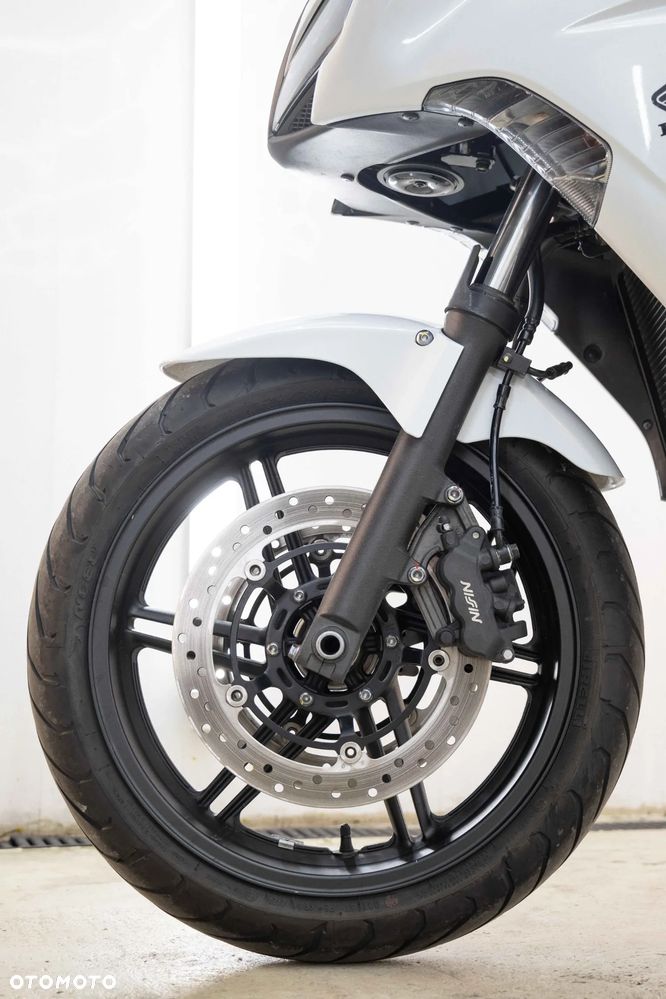 Honda CBF - 30