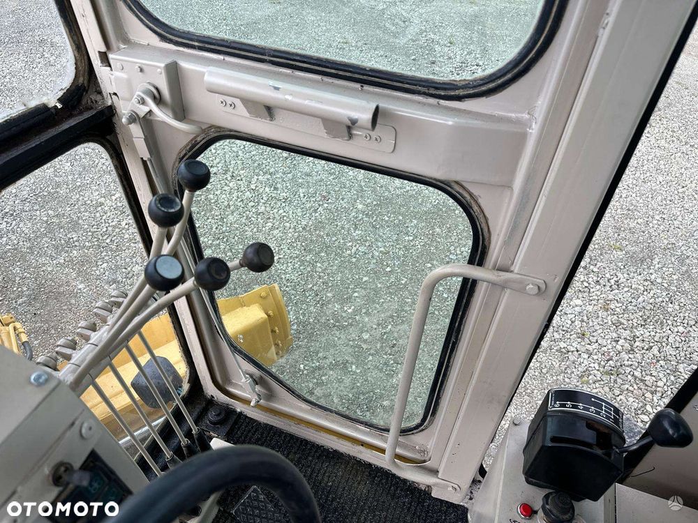 Caterpillar 140 H - 17