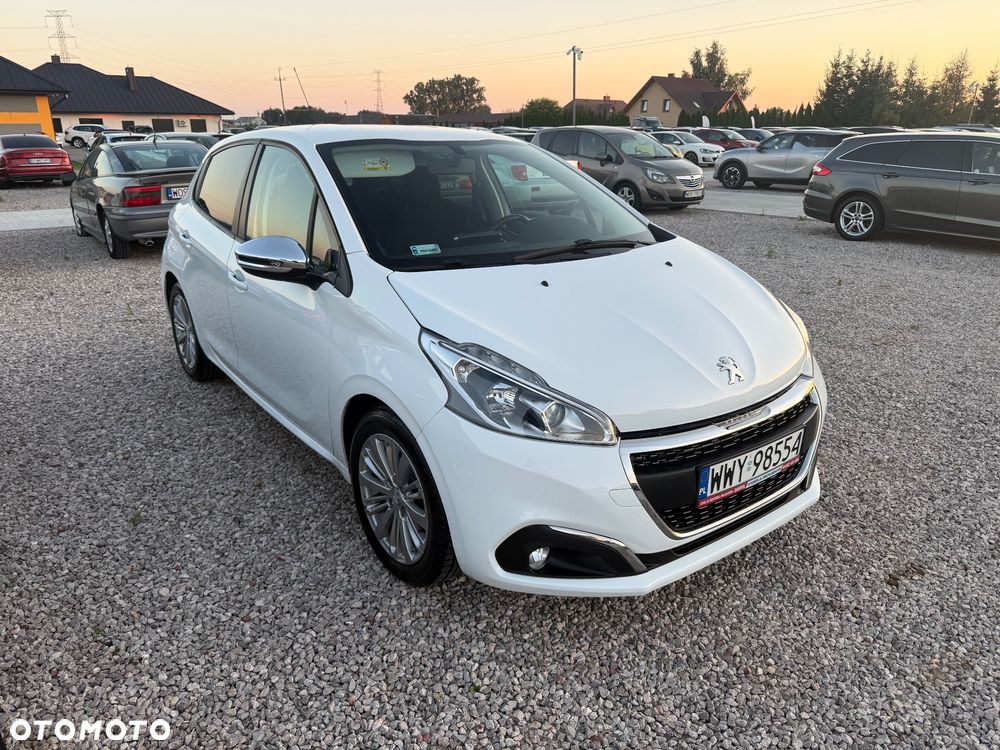 Peugeot 208 - 3