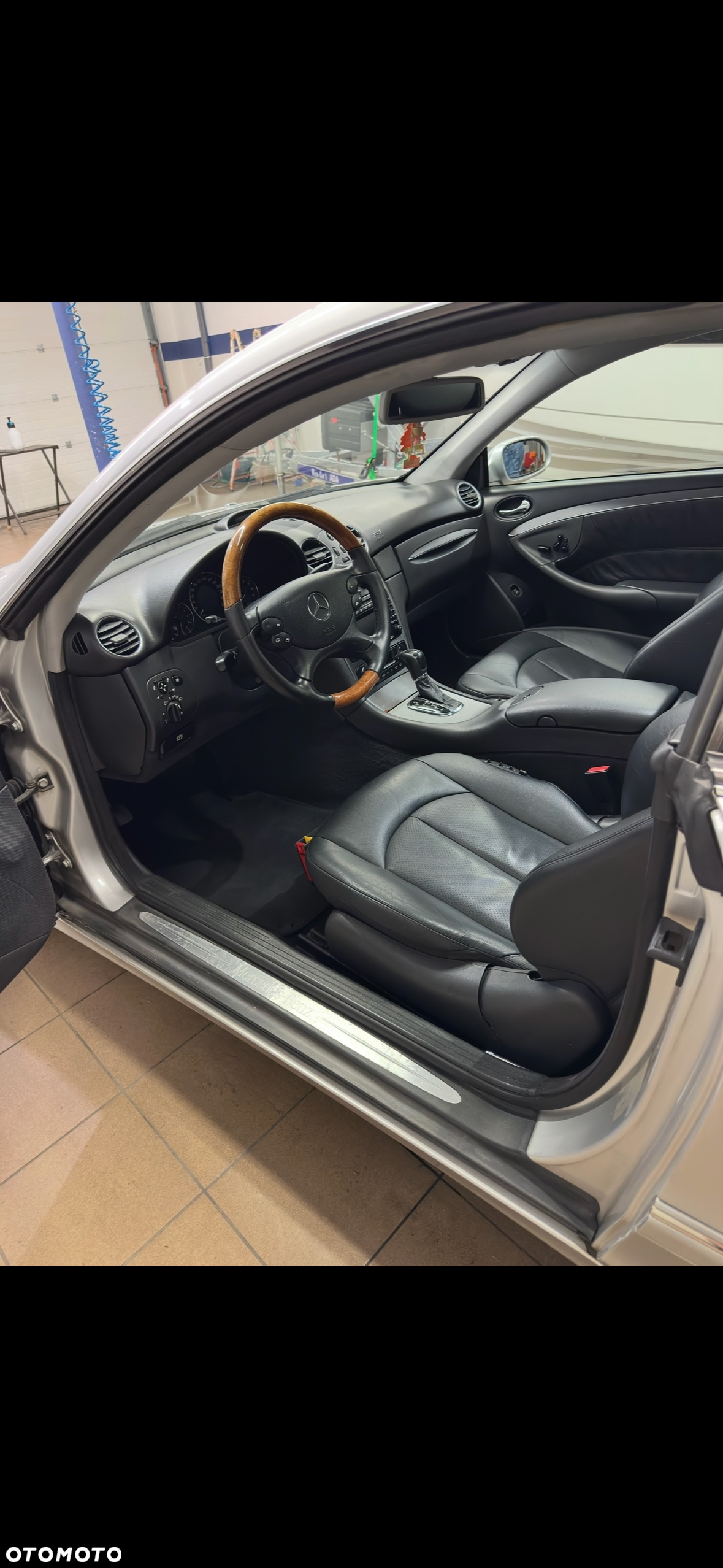 Mercedes-Benz CLK 320 - 13