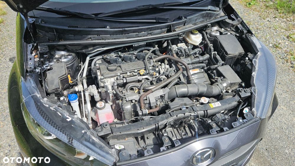 Mazda 2 Hybrid - 18