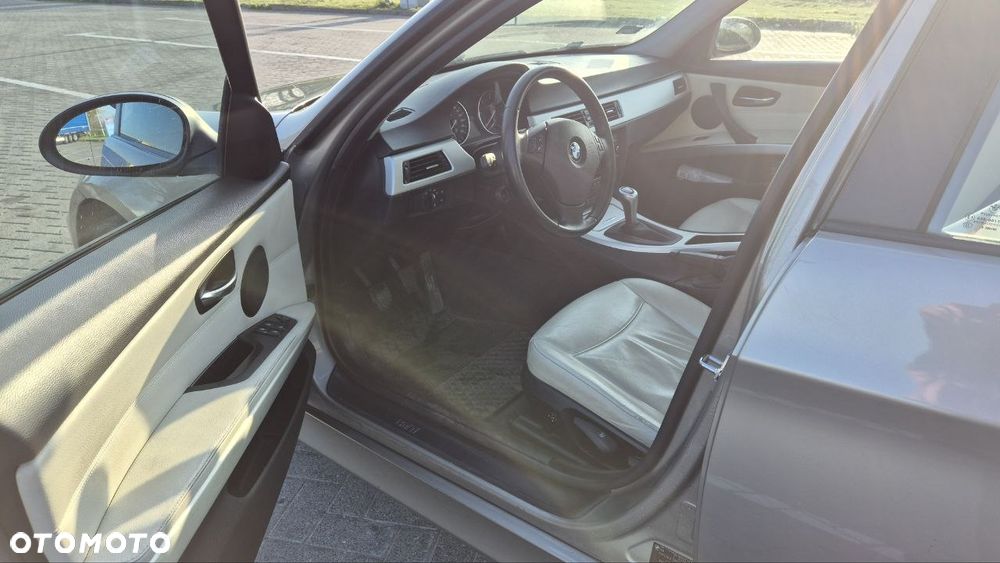 BMW Seria 3 320d - 6