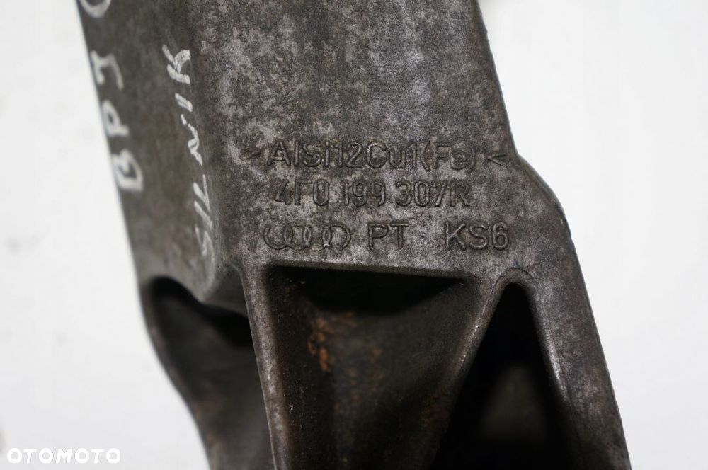 ŁAPA SILNIKA LEWA A4 B7 A6 C6 2,0TFSI 4F0199307R - 4