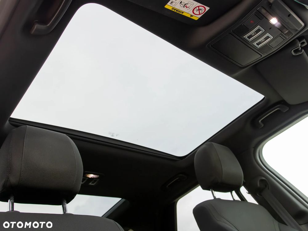 Land Rover Discovery V 3.0 SDV6 HSE - 40