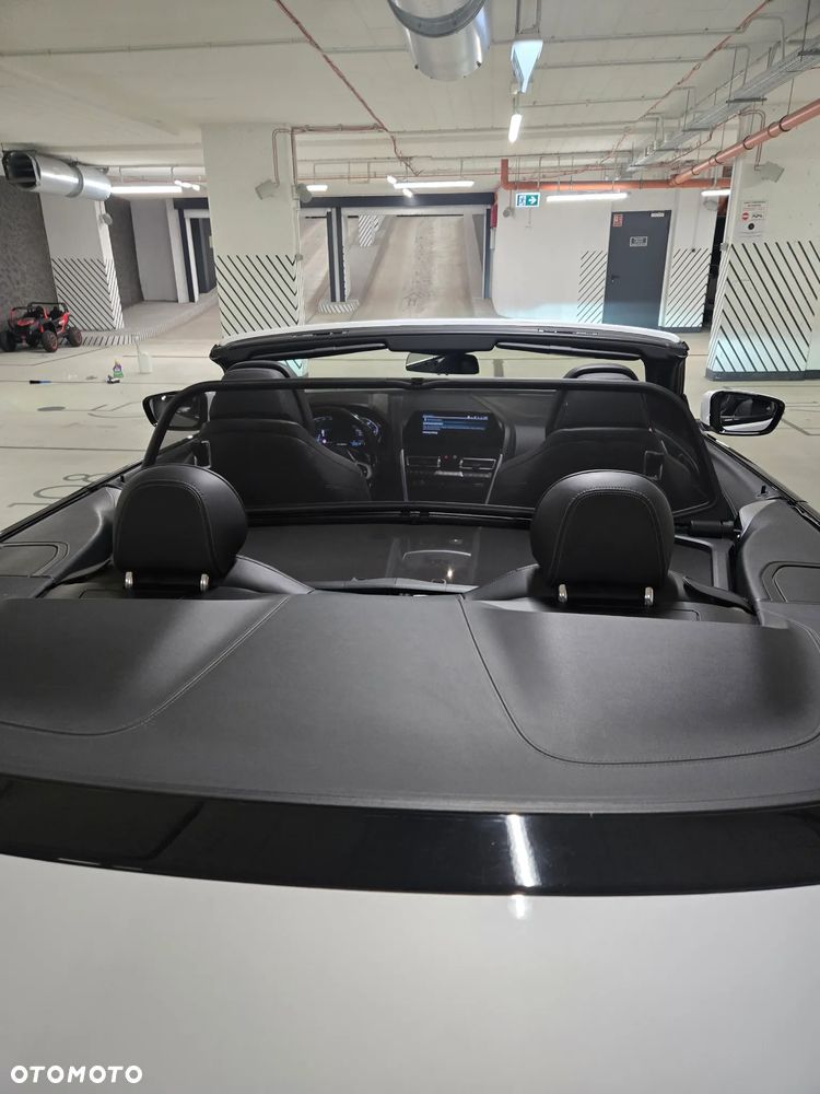 BMW Seria 8 - 23