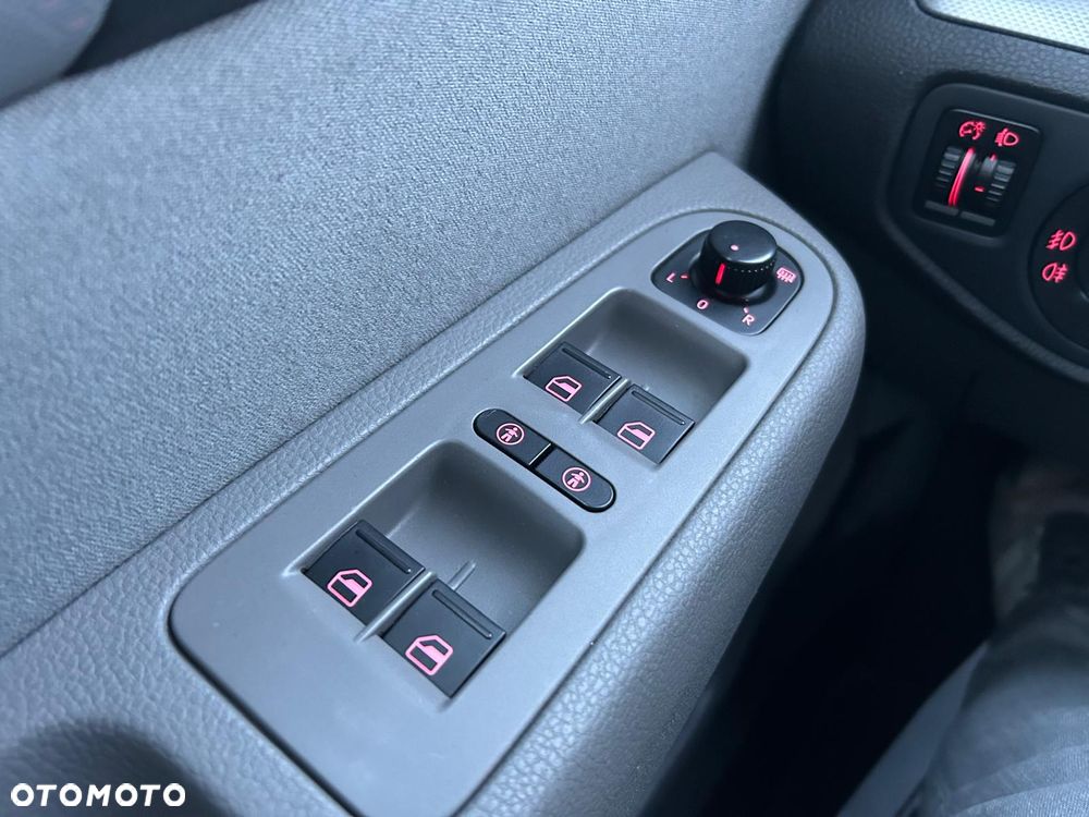 Volkswagen Sharan 2.0 TDI Comfortline - 29