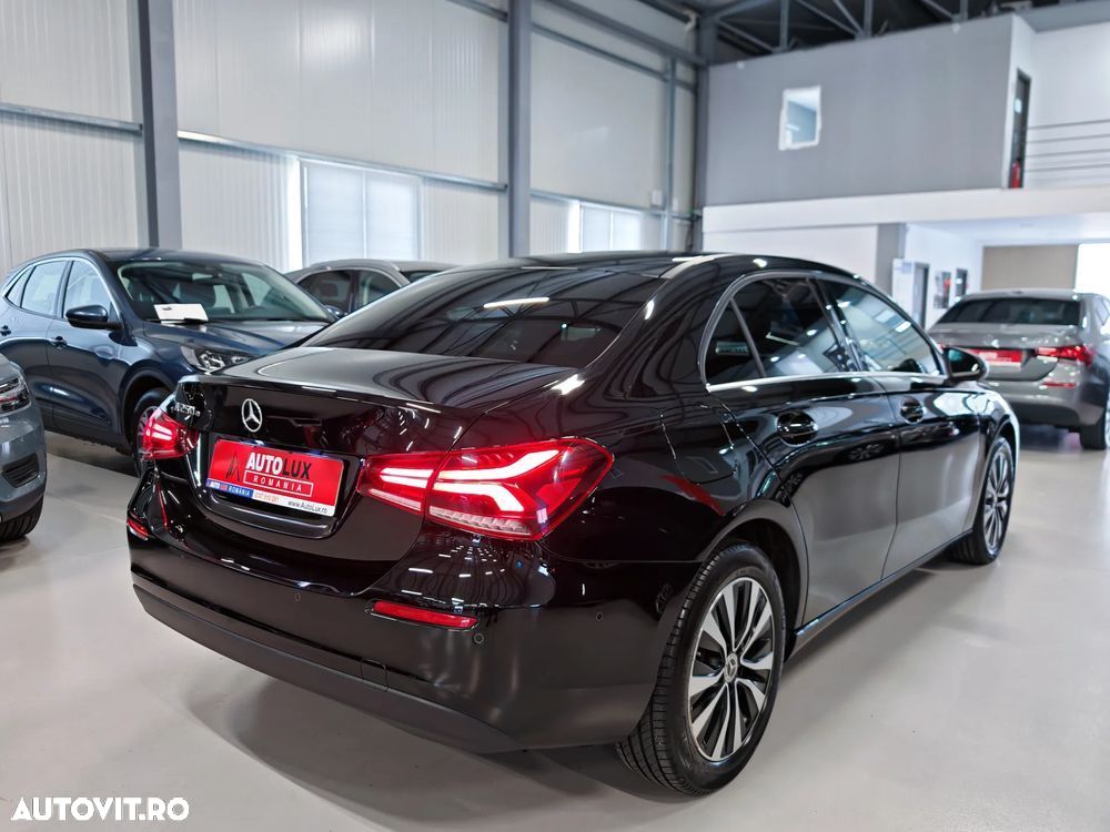 Mercedes-Benz A 250 e Sedan 8G-DCT - 5