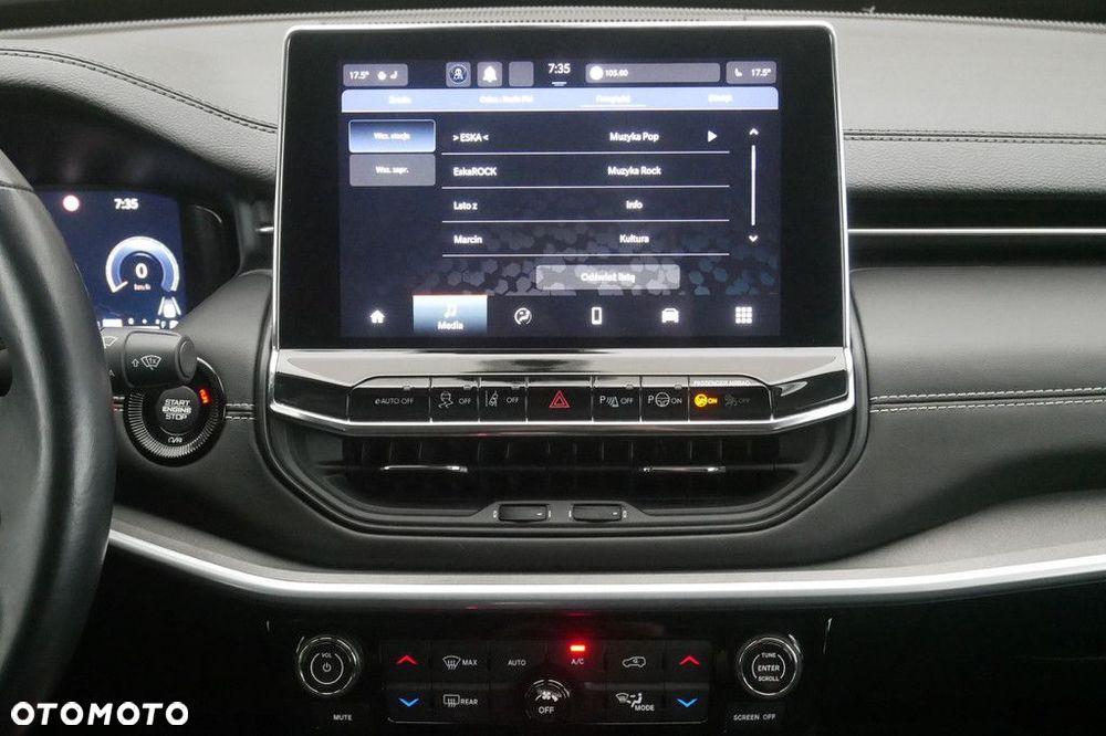 Jeep Compass - 11