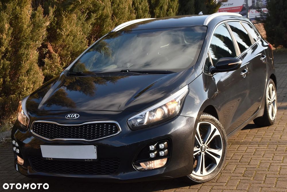 Kia Ceed 1.6 CRDi GT Line - 12
