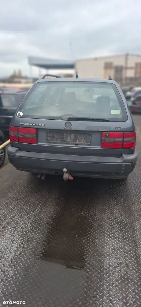 Hak Volkswagen Passat B4 kombi - 1