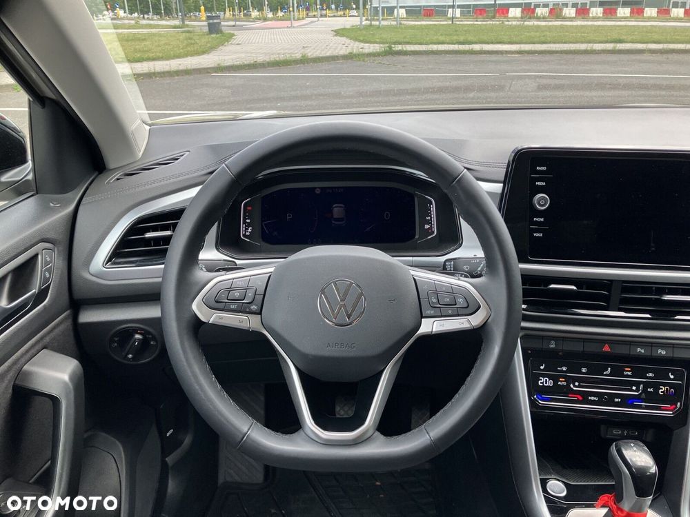 Volkswagen T-Roc - 11
