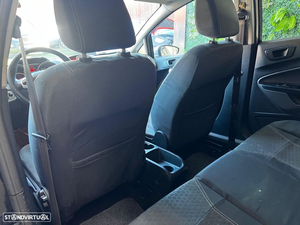 Ford Fiesta 1.4 TDCI Titanium - 11