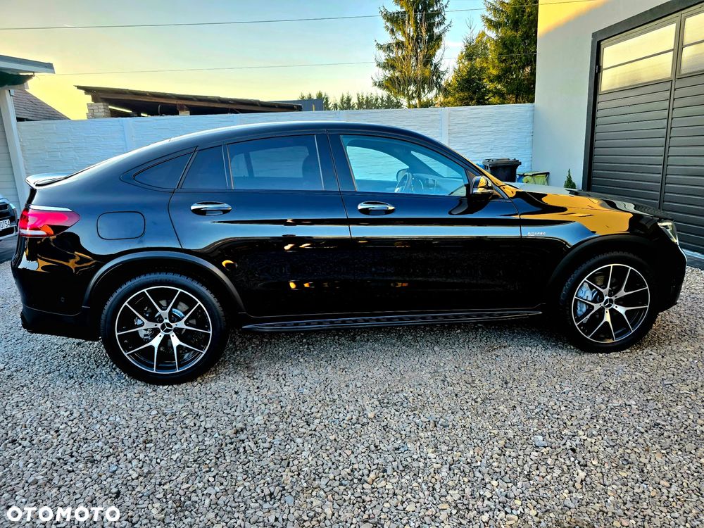 Mercedes-Benz GLC - 38