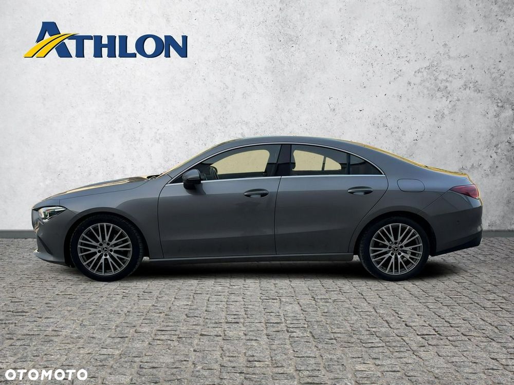 Mercedes-Benz CLA 180 7G-DCT - 2