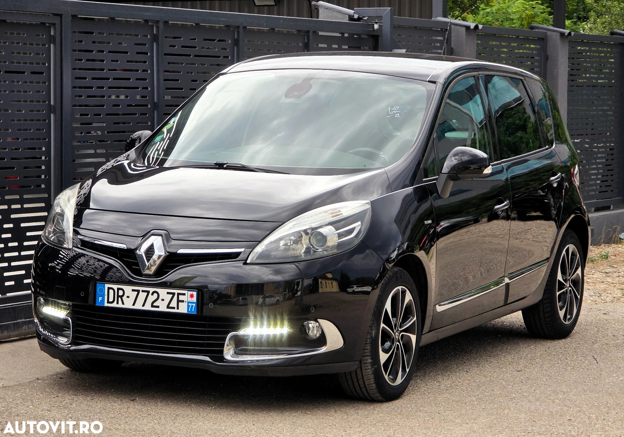 Renault Scenic ENERGY dCi 130 BOSE EDITION - 9