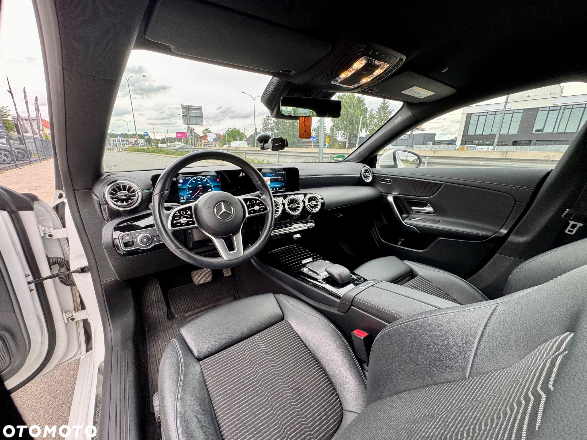 Mercedes-Benz CLA 200 d 8G-DCT - 18