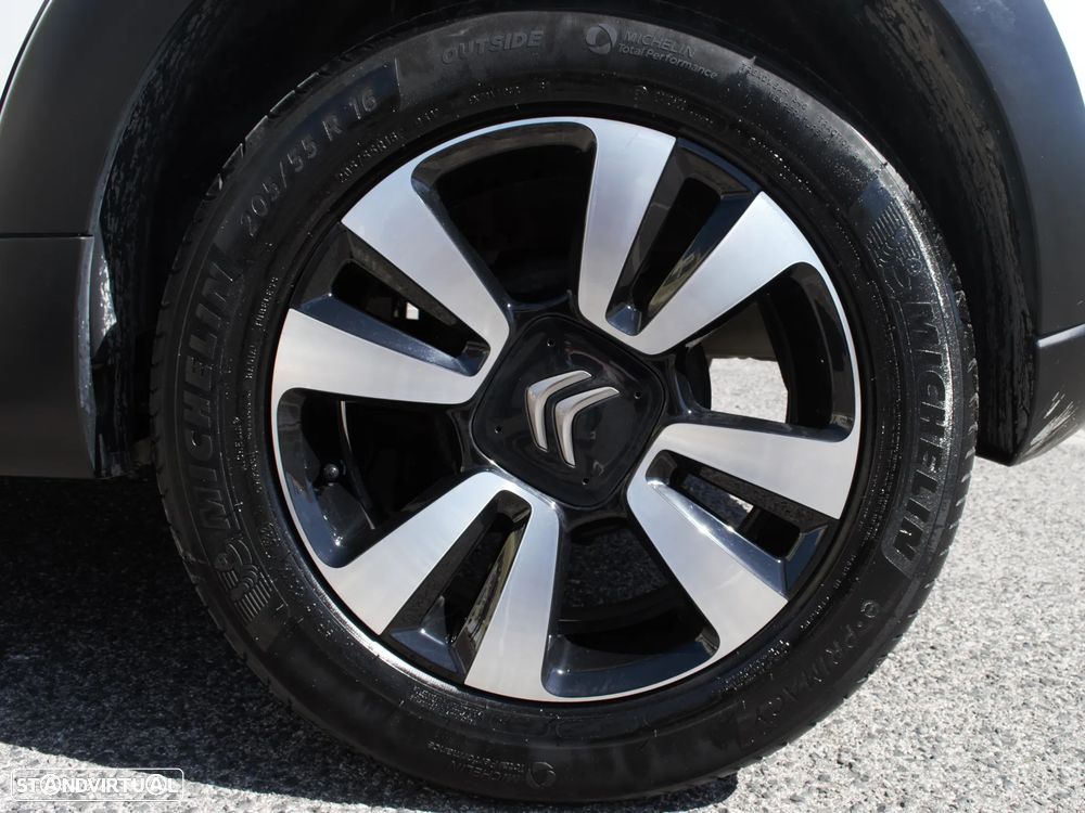 Citroën C3 1.2 PureTech C-Series - 10