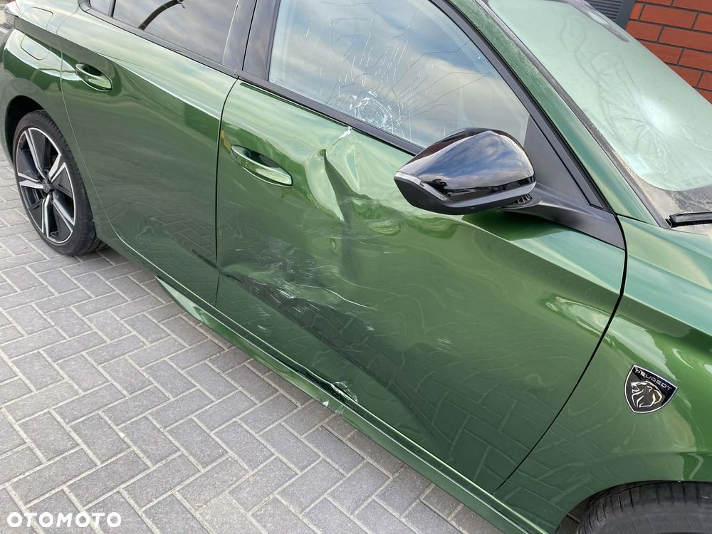 Peugeot 308 BlueHDi 130 EAT8 GT - 33