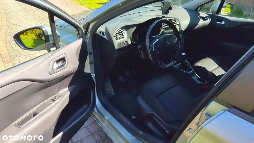 Citroën C4 1.4 VTi Seduction - 9