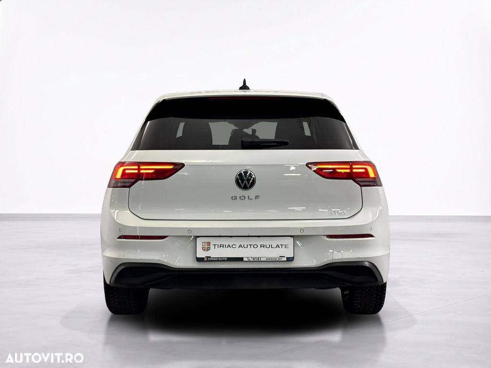 Volkswagen Golf - 5