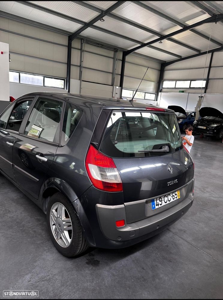 Renault Scénic 1.5 dCi Confort - 2