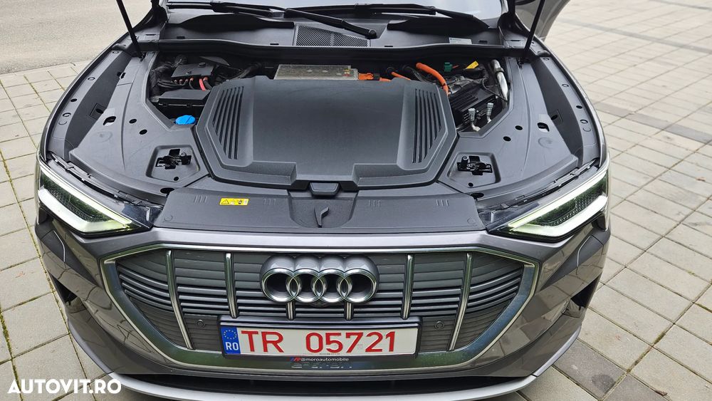 Audi e-tron 55 quattro - 24