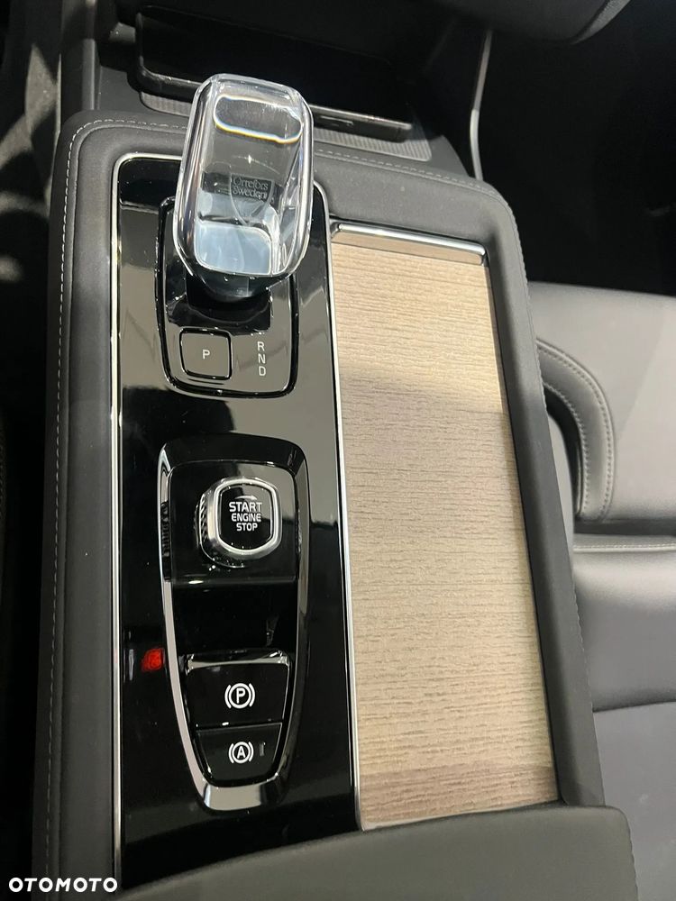 Volvo XC 90 T8 AWD Ultra Dark - 30