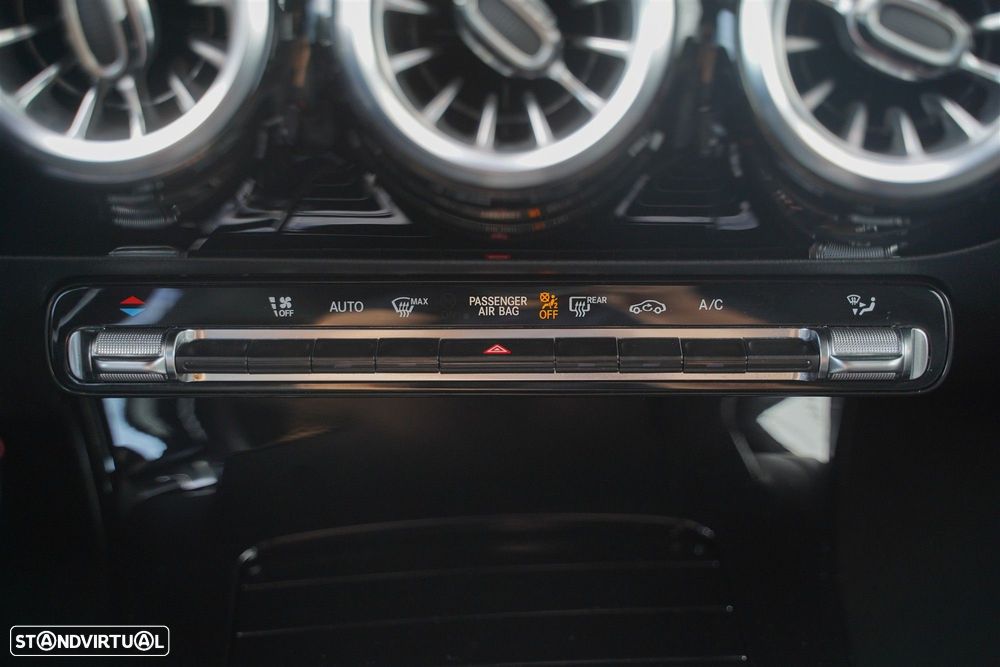 Mercedes-Benz A 200 AMG Line Aut. - 26