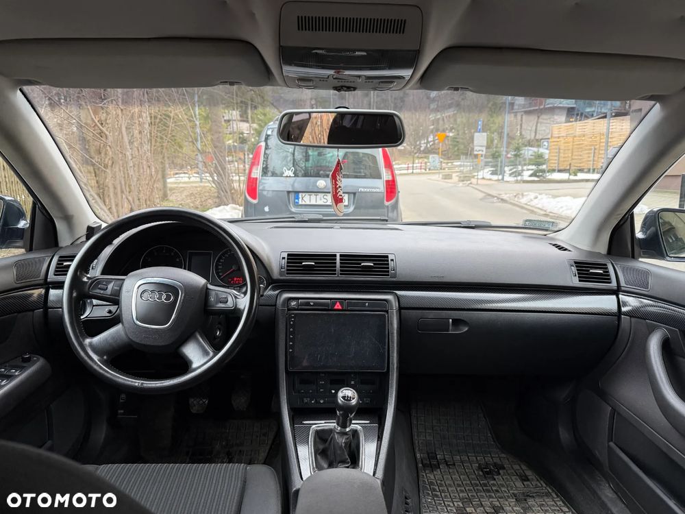 Audi A4 Limousine 2.0T FSI - 11