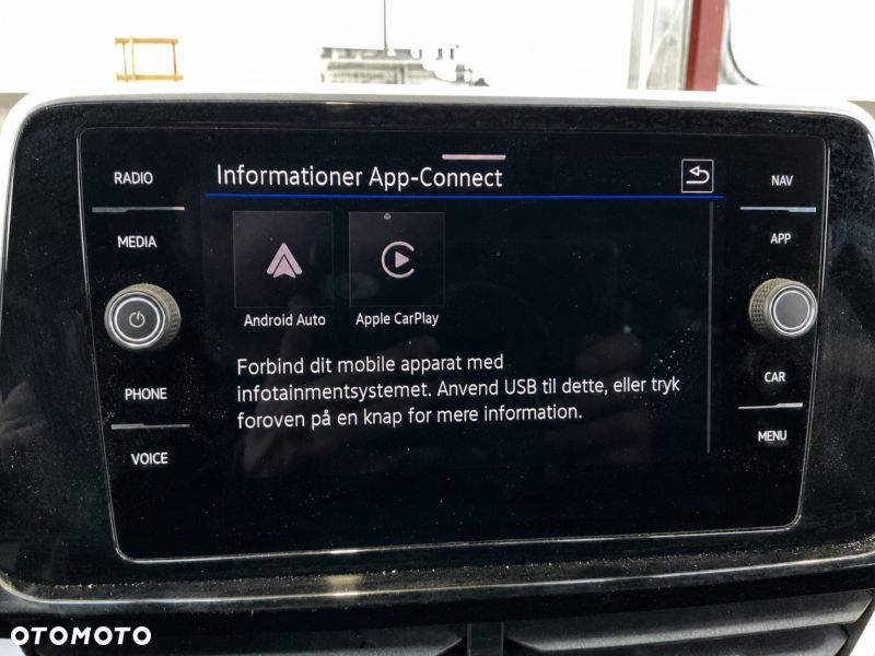 Volkswagen T-Roc 1.5 TSI OPF DSG R-Line - 11