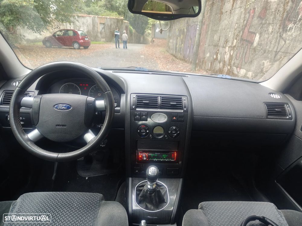 Ford Mondeo 2.0 TDCi Ghia - 7