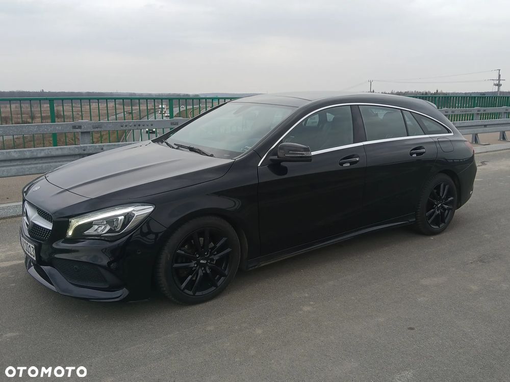 Mercedes-Benz CLA 200 7G-DCT AMG Line - 1