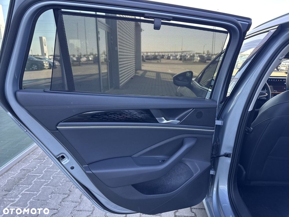 Volkswagen Passat - 24