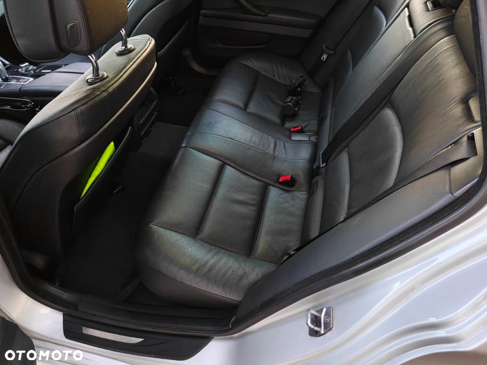 BMW Seria 5 - 10