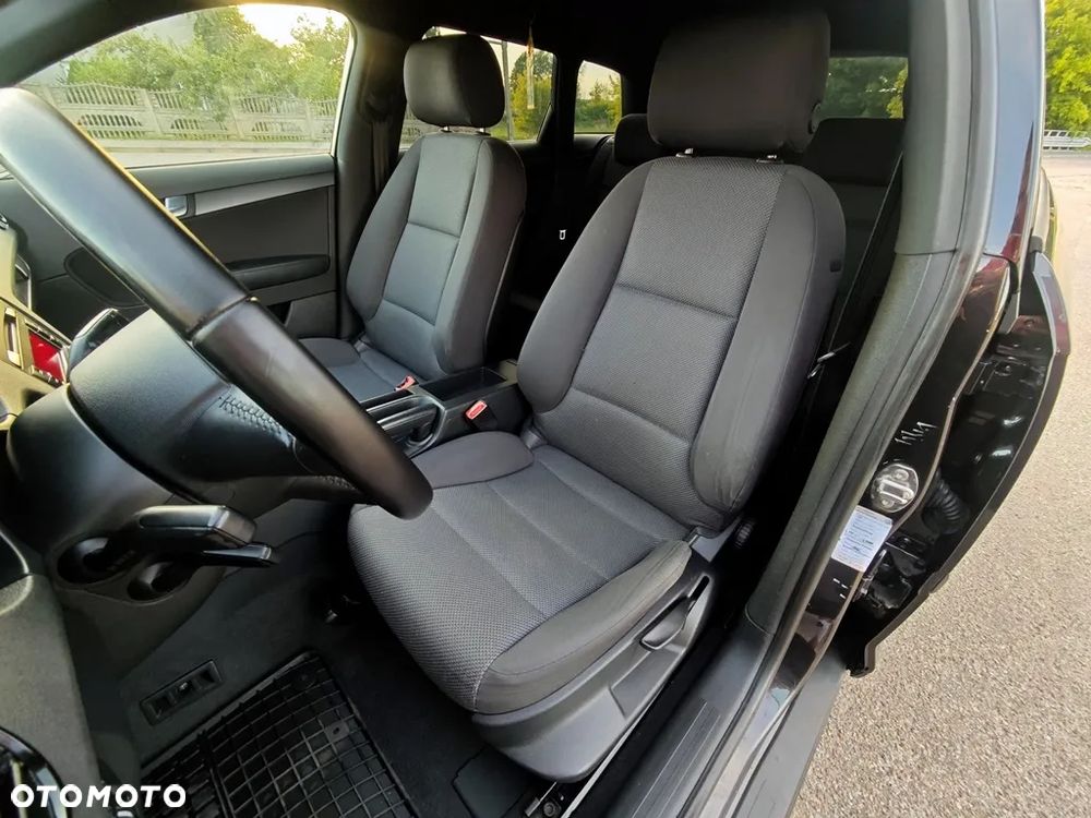 Audi A3 Sportback 1.2 TFSI Attraction - 28