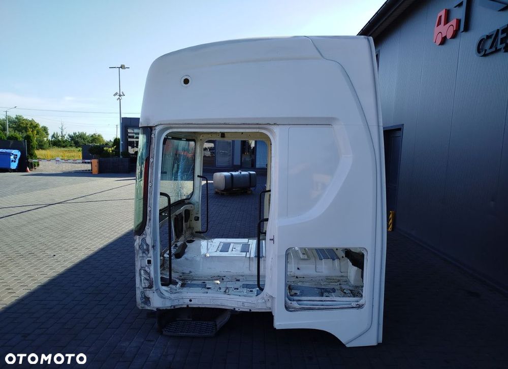 KABINA GOŁA SCANIA R NTG - 7